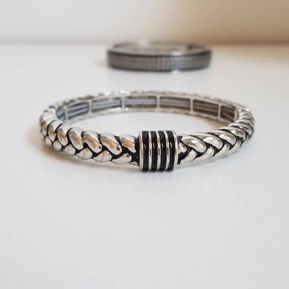 4 for $15 LIA SOPHIA STRETCH BRACELETS MEDIUM - Picture 4 of 5